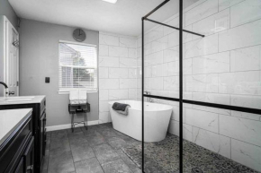 Modern 3 BR, 20 min downtown / 25 mins Grand Park